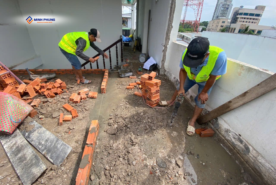 BÁO GIÁ DỊCH VỤ SỬA NHÀ TRỌN GÓI QUẬN 2 2025: NÂNG CẤP KHÔNG GIAN SỐNG ĐẲNG CẤP CÙNG MINH PHỤNG – CÔNG TY CẢI TẠO NHÀ PHỐ CHUYÊN NGHIỆP!